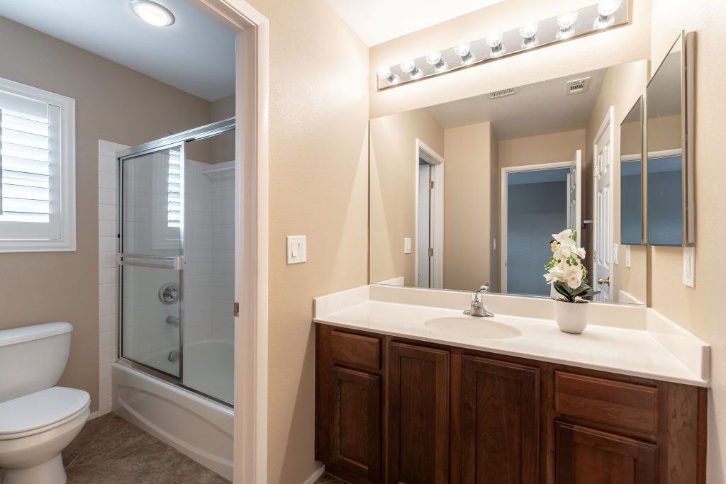 8648 Bronze Hills Ct-17 2mb