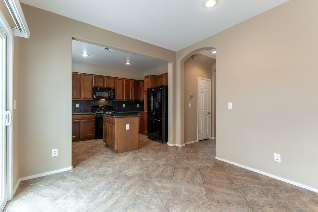 8648 Bronze Hills Ct-7 2mb